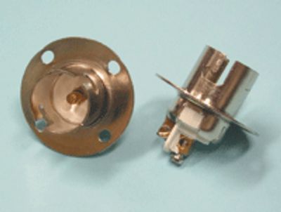 Lampfattning med monteringsfläns, Ba15s