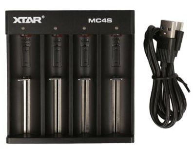 Laddare för fyra 3,6-3,7V Li-Ion-batterier (10440-26650) / 1,2 Ni-MH/Ni-CD (AAAA-C)