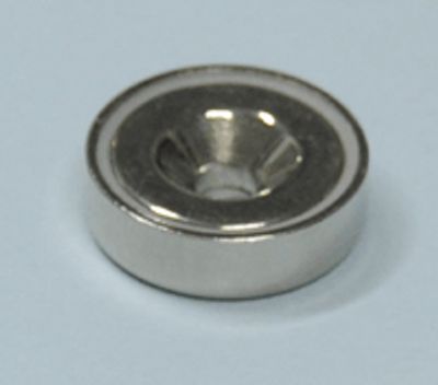 Permanentmagnet med monteringshål Neodymium N38 20x6,0mm