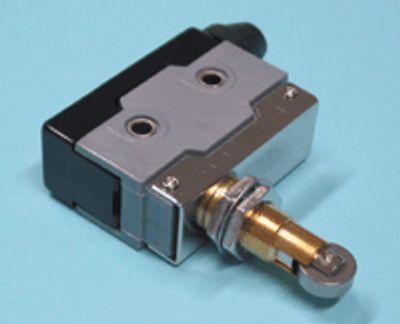 Gränsbrytare med tryckvals, gängmontering, 10A 250Vac