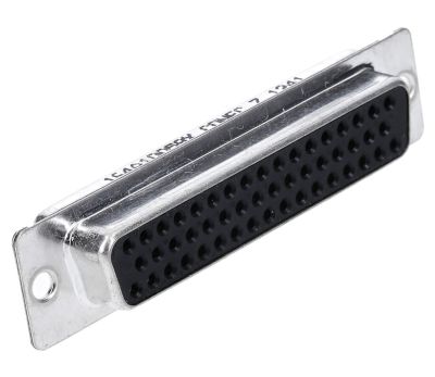 D-kontakt lödbar 50-polig hona