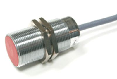 Induktiv givare med kabel M30 PNP 10-40Vdc slutande 10mm (EI3010PPOSS)