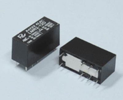 Kretskortrelä 2 växlande kontakter 12Vdc 8A (HF115F2-12V)