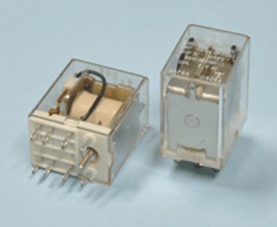 Effektrelä 2-växlingskontakter 6Vdc 5A Effektrelä 2-växlingskontakter 6Vdc 5A