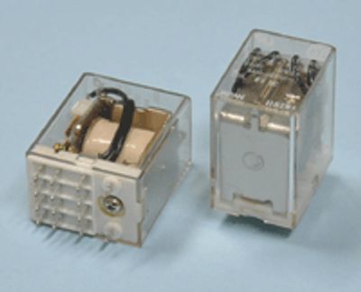 Effektrelä 4-växlingskontakter 6Vdc 5A * Effektrelä 4-växlingskontakter 6Vdc 5A *