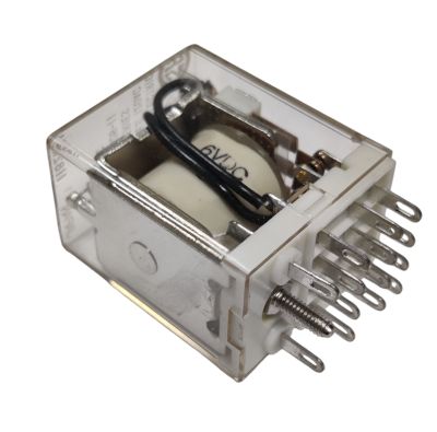 Effektrelä 4-växlingskontakter 6Vdc 5A Effektrelä 4-växlingskontakter 6Vdc 5A