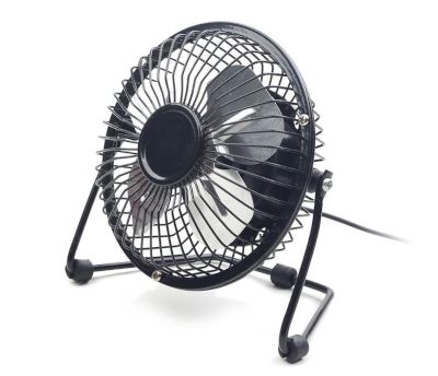 Bordfläkt 4" med USB-anslutning 5Vdc svart