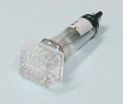 Glödlampstillbehör 230Vac klar 10mm