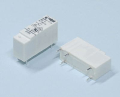 Kretskortrelä 1 växlande kontakt 5Vdc 8A