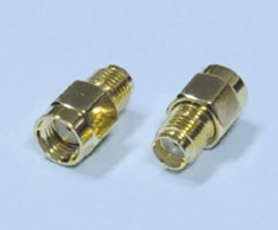 Adapter SMA-reverse-kontakt hane/SMA-kontakt hona