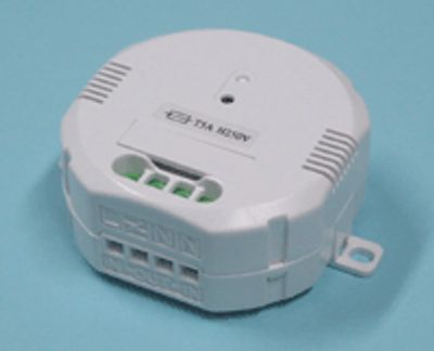 Fjärrstyrd strömbrytare för apparatdosa 1000W (Trådlös LC-serie) *