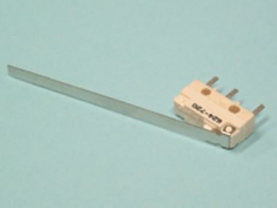 Gränsbrytare med lång spak för kretskort 5A 250Vac