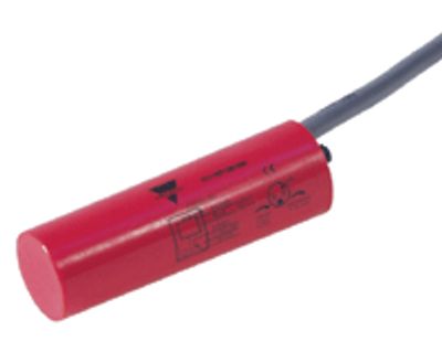 Kapacitiv sensor med kabel 24-230Vac/dc 12mm reläutgång