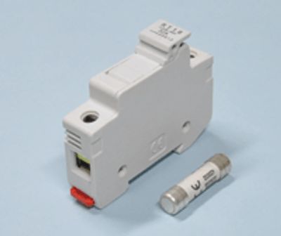 Säkringshållare för DIN-skena 1-delad 10,3x38mm 32A